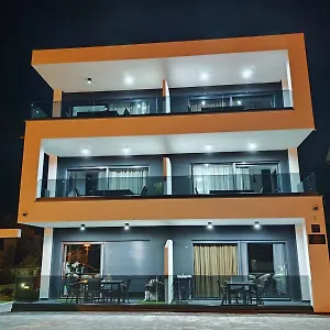 Golden Sunset Apartment